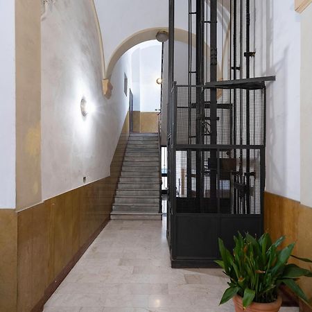 Lussuoso Appartamento Nel Cuore Del Centro Storico 博洛尼亚 外观 照片